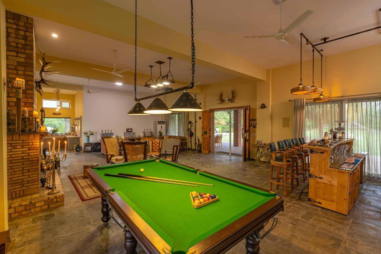 Stayvista'S Peacocks & Partridges - Hoshiarpur - Amidst Greenery With Terrace, Indoor Fireplace, Bar & Snooker Table Zewnętrze zdjęcie